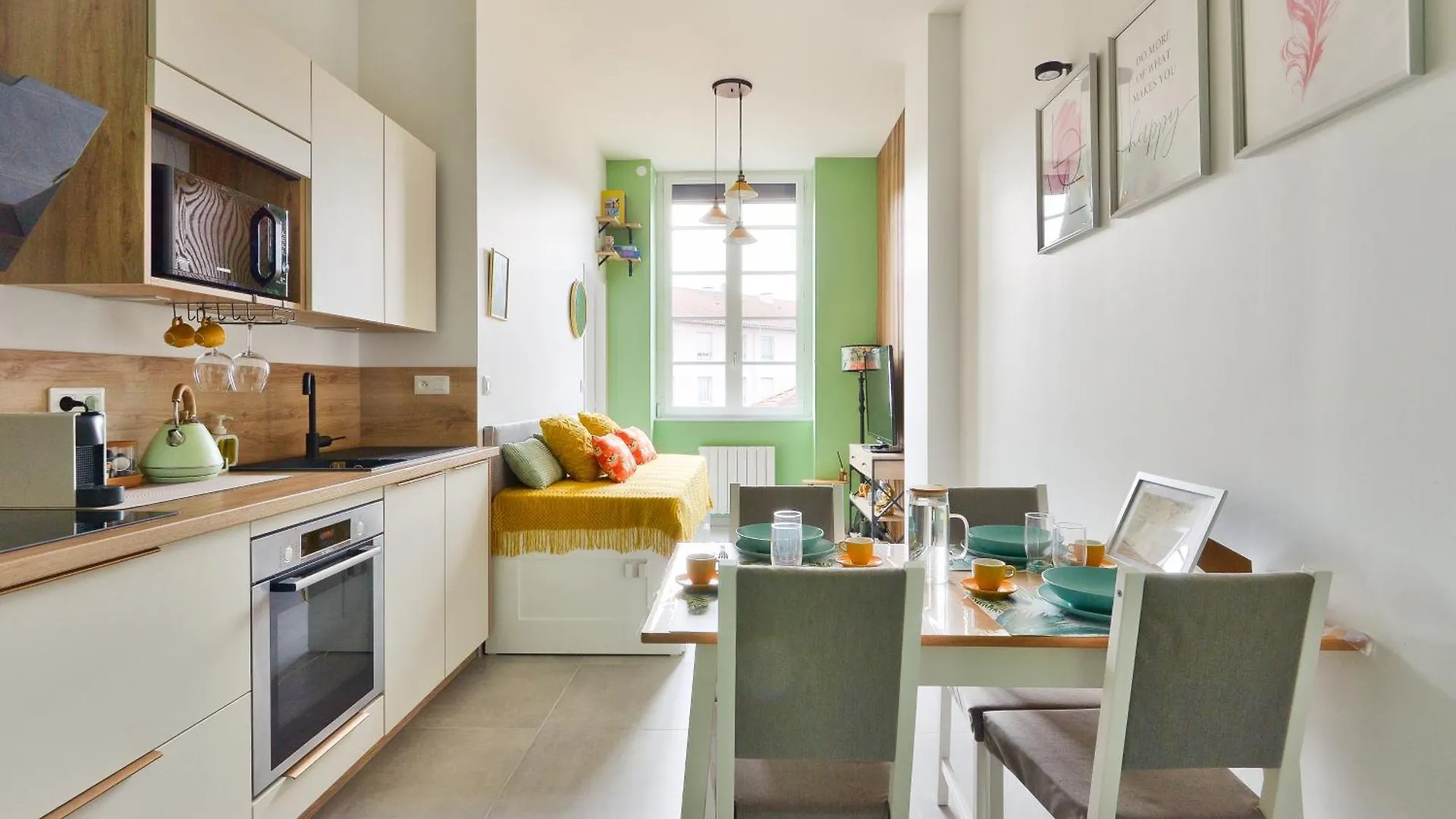 Charmant Appartement A Vaises kontakt